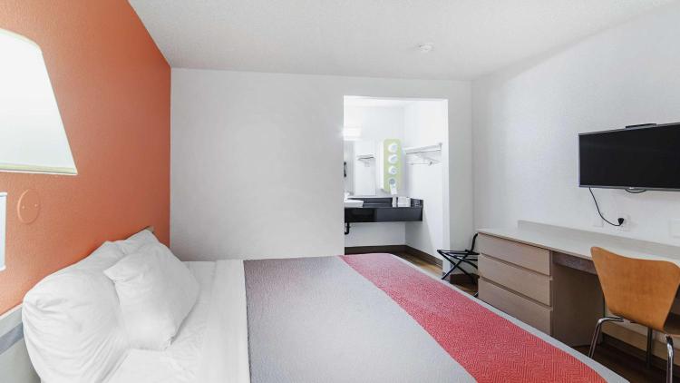 Motel 6-Medford, OR - North photo 3