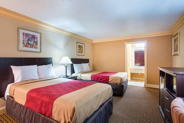Parkway Inn of Birmingham photo 1