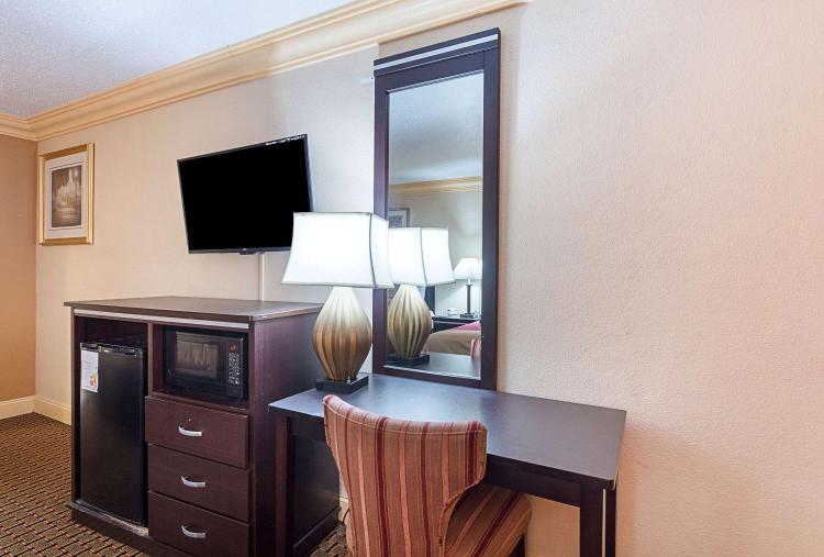 Parkway Inn of Birmingham photo 3