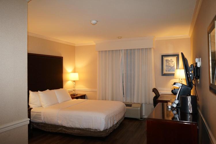 Wingate by Wyndham Bellingham Heritage Inn photo 2