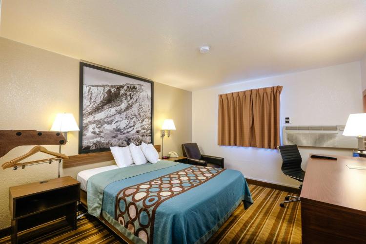 Super 8 by Wyndham Las Cruces/White Sands Area photo 1