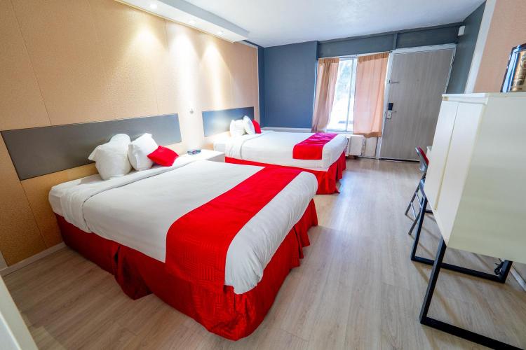 Travelodge by Wyndham Orlando at Heart of International Drive photo 3