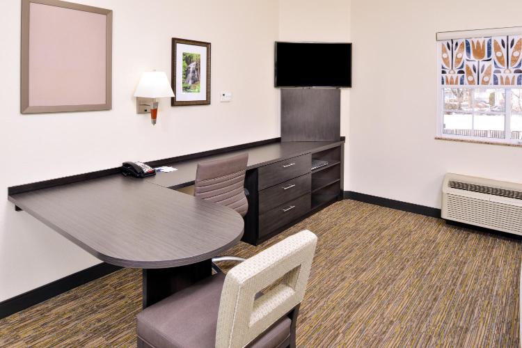 Candlewood Suites Winchester by IHG photo 2