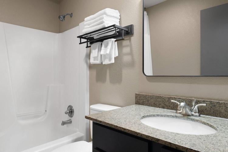 Eastland Suites Hotel & Conference Ctr, Trademark by Wyndham photo 1