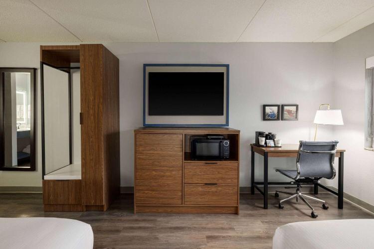 AmericInn by Wyndham Lincoln South photo 2