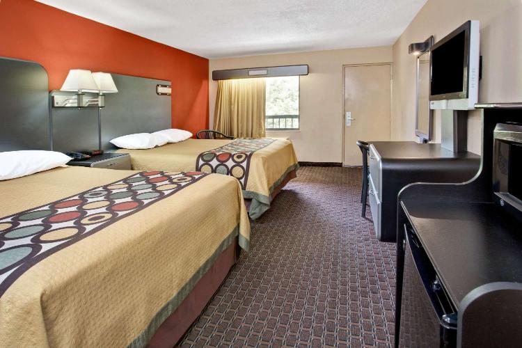 Super 8 by Wyndham Kissimmee/Maingate/Orlando Area photo 1