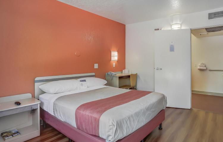 Motel 6-Medford, OR photo 3
