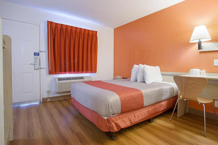 Motel 6-Mesa, AZ - South photo 3