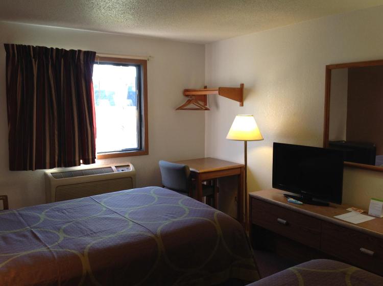Super 8 by Wyndham Winchester VA photo 3