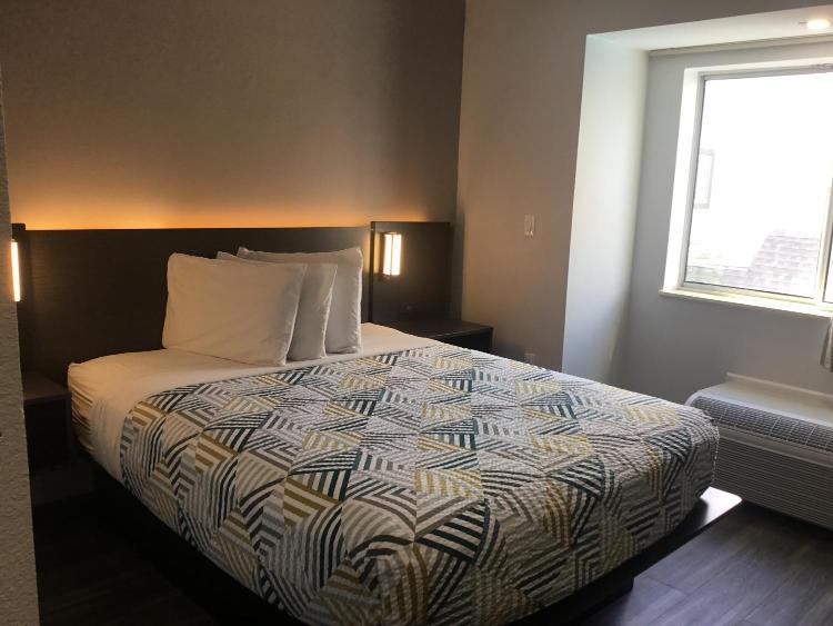 Motel 6-McAllen, TX - East photo 2