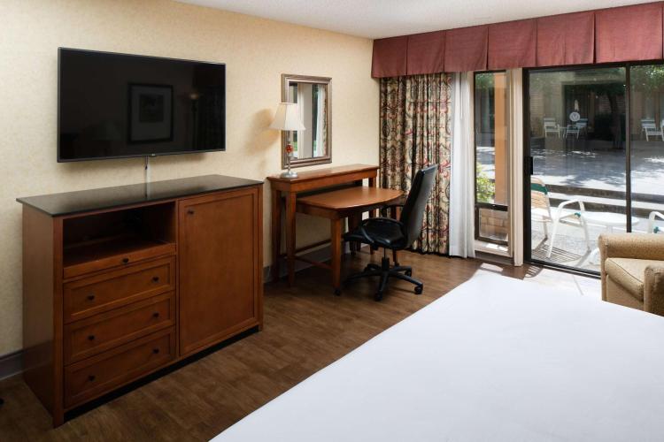Red Lion Hotel Redding photo 3