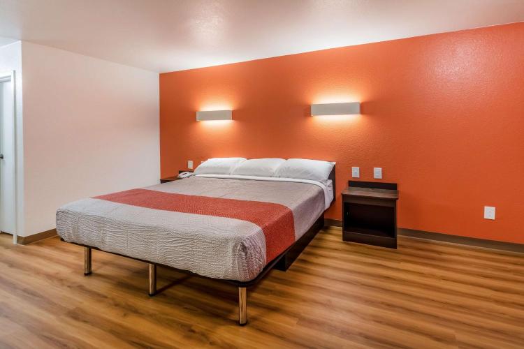 Motel 6-Arlington, TX - UTA photo 2
