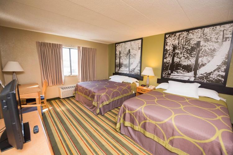 Super 8 by Wyndham Frederick photo 3