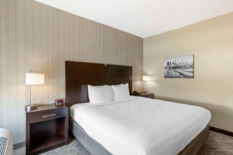 Best Western Plus Philadelphia-Pennsauken Hotel photo 2