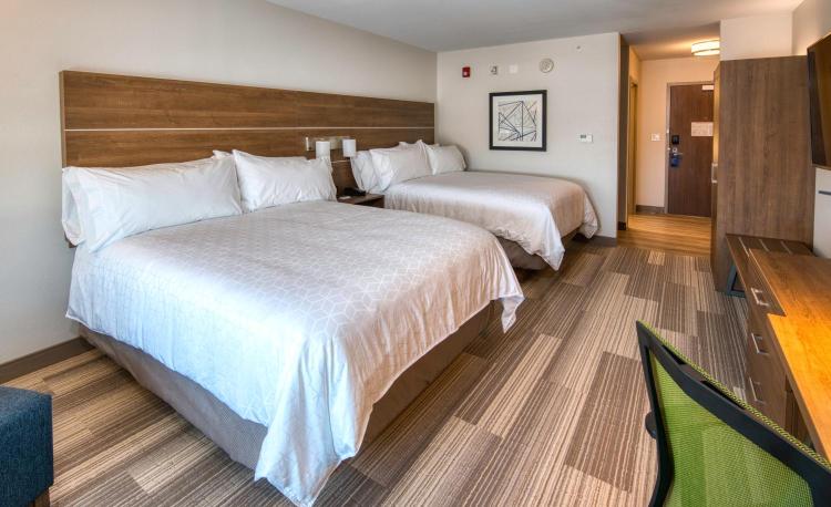 Holiday Inn Express & Suites Omaha Downtown Old Market by IHG photo 3