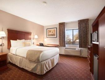 Baymont by Wyndham Sioux Falls photo 1