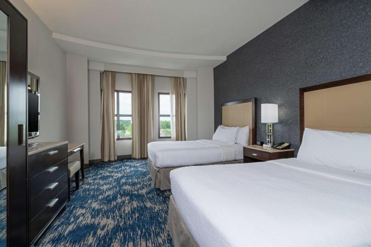 Embassy Suites by Hilton Alexandria Old Town photo 2