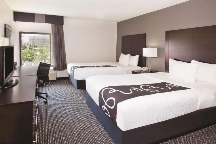 La Quinta by Wyndham Charleston Riverview photo 1