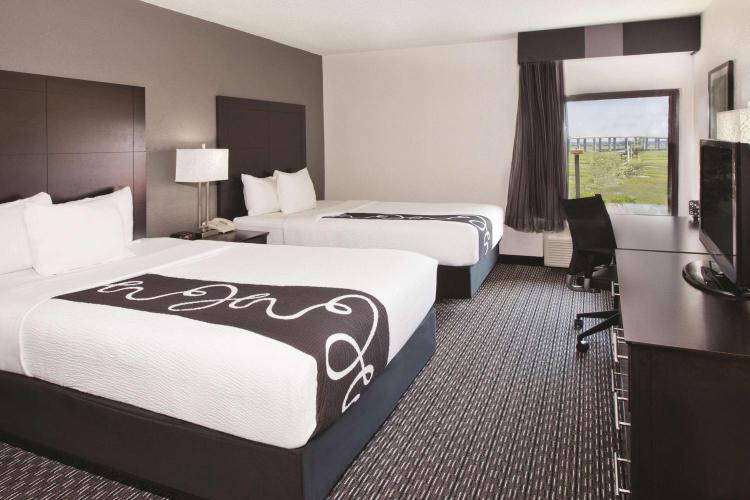 La Quinta by Wyndham Charleston Riverview photo 2