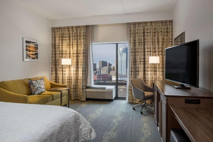 Hampton Inn & Suites Newport/Cincinnati, KY photo 1