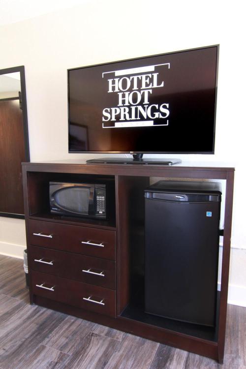 The Hotel Hot Springs photo 2