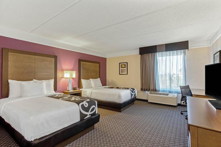 La Quinta Inn & Suites by Wyndham Panama City photo 3