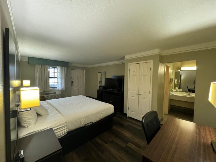 Travelodge by Wyndham Tuscaloosa photo 2