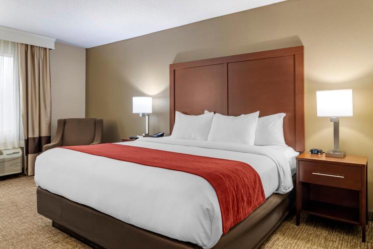 Comfort Inn & Suites Macon North I-75 photo 2