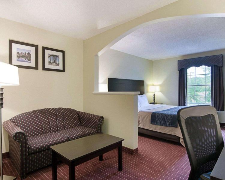 Quality Inn & Suites Little Rock West photo 2