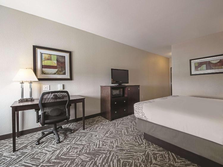 La Quinta by Wyndham McKinney photo 3