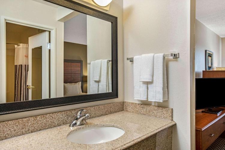 La Quinta by Wyndham N Little Rock - McCain Mall photo 3