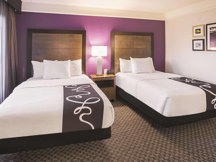 La Quinta by Wyndham Fort Worth North photo 1