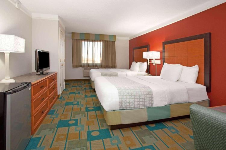 La Quinta Inn by Wyndham Cheyenne photo 1