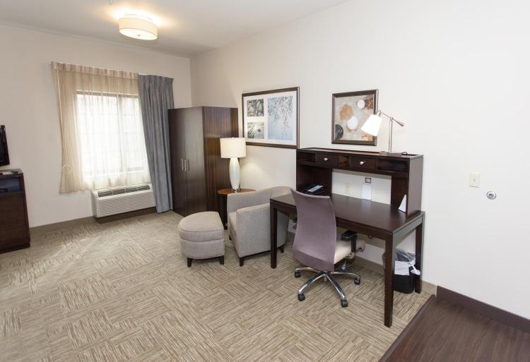 Staybridge Suites Bowling Green by IHG photo 3