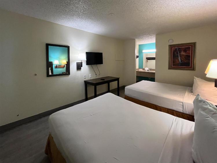 Motel 6 Las Vegas, NV - Strip photo 3