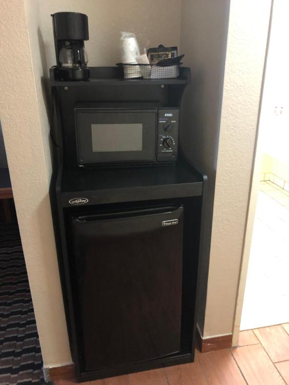 Baymont by Wyndham Fort Wayne photo 1