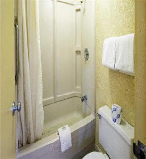 Americas Best Value Inn & Suites in Murfreesboro photo 1