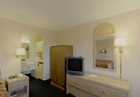 Americas Best Value Inn & Suites in Murfreesboro photo 2