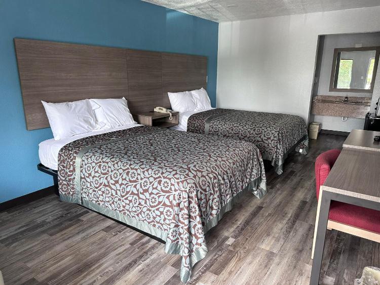 Americas Best Value Inn & Suites in Murfreesboro photo 3