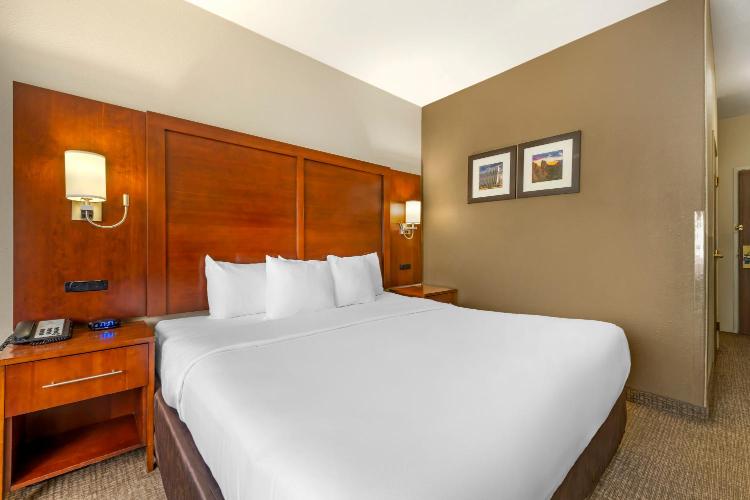 Comfort Inn North - Air Force Academy Area photo 2