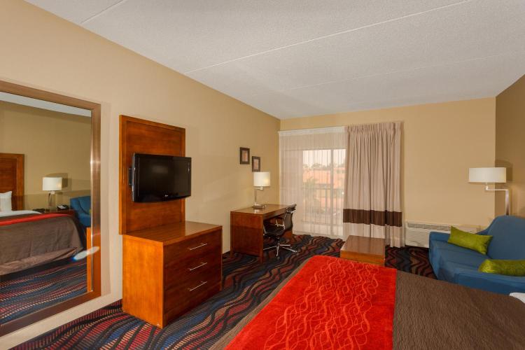 Baymont by Wyndham Bonita Springs photo 3