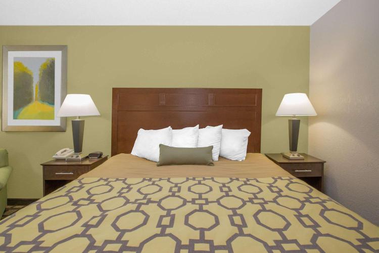 Baymont by Wyndham Ames photo 3
