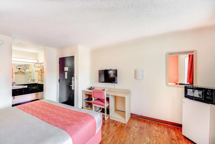 Motel 6-Wichita, KS photo 3
