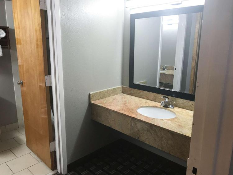 Studio 6 Suites Tupelo, MS photo 3