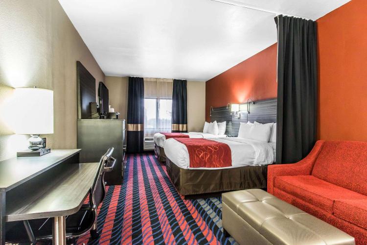 Comfort Suites Fairgrounds West photo 2