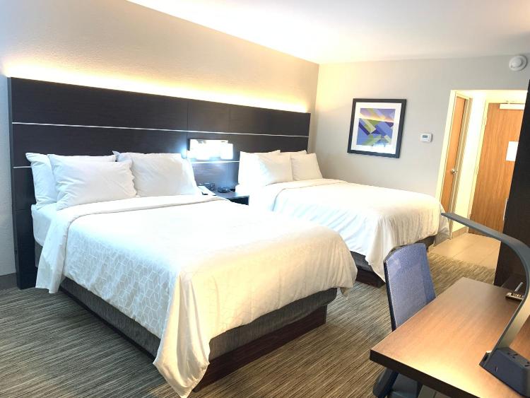 Holiday Inn Express - Allentown North by IHG photo 2