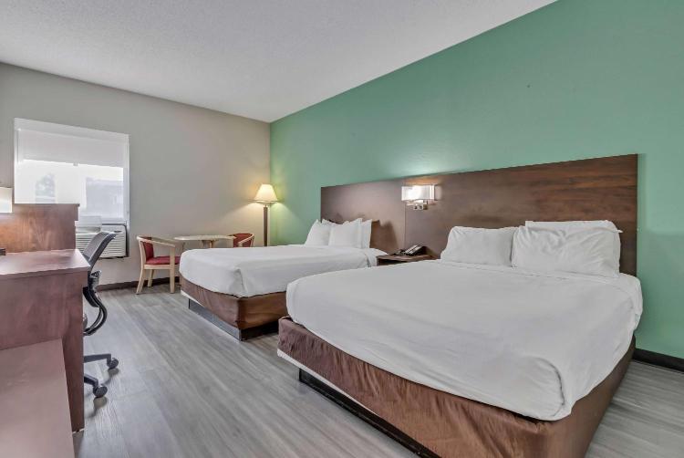 Baymont by Wyndham North Myrtle Beach photo 1