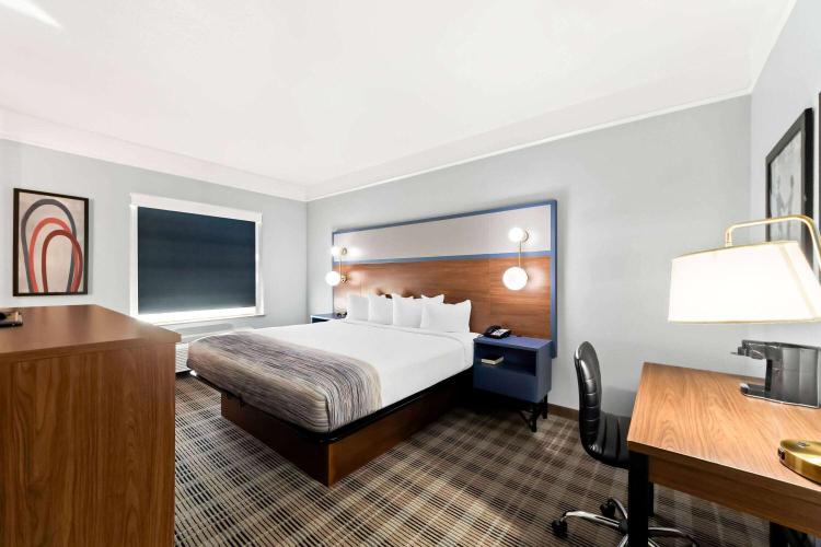 AmericInn by Wyndham New Braunfels photo 2