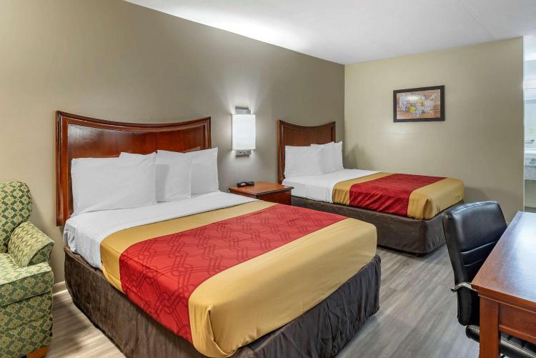 Econo Lodge North Charlottesville photo 1