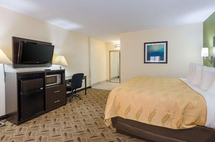 Quality Inn Tanglewood photo 2